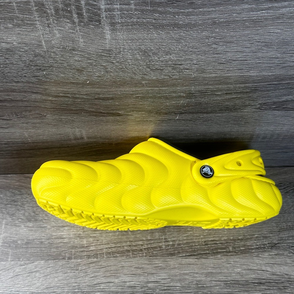 Crocs Classic Lined Overpuff Clogs Mens 9 Womens 11 Yellow Puffy Slip On NEW - Picture 6 of 10